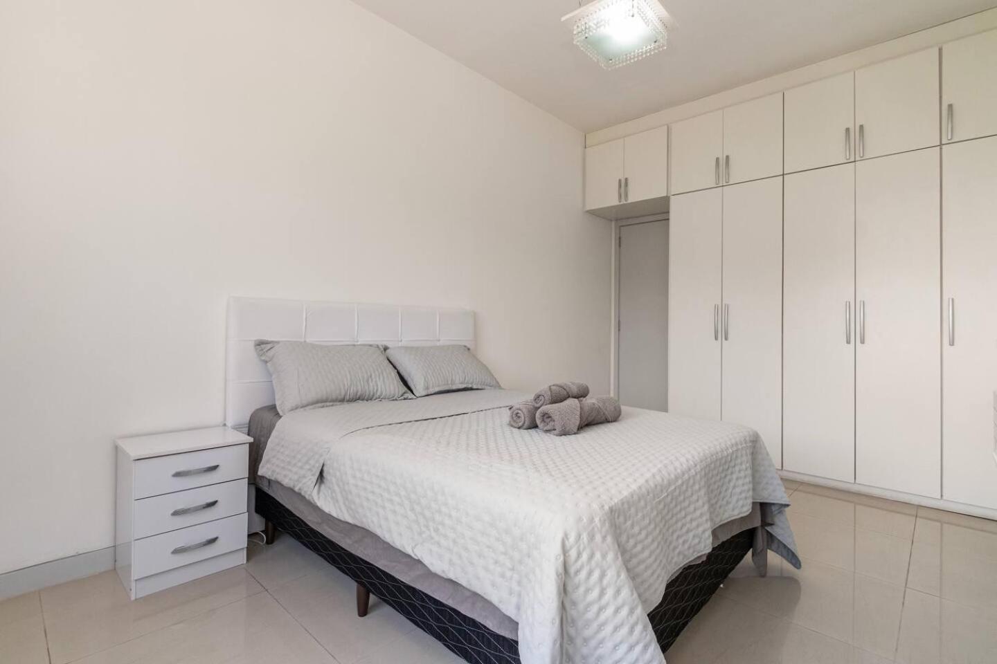 Apartamento Frente Mar Na Barra